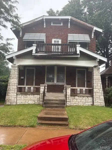 6611 Michigan Avenue, St Louis, MO 63111