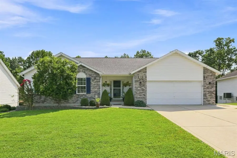 1018 Reddington Timbers Drive, Saint Charles, MO 63304 - #2