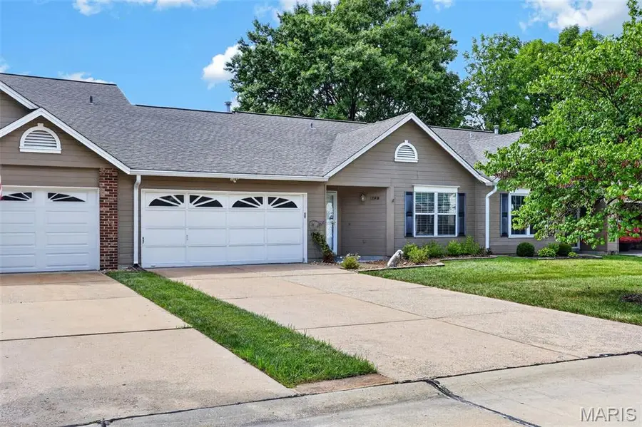 1359 Kyle Drive #14B, Saint Charles, MO 63304 - #2
