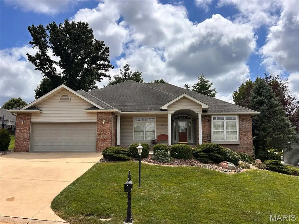 1403 White Oak Trail, Godfrey, IL 62035 - #1