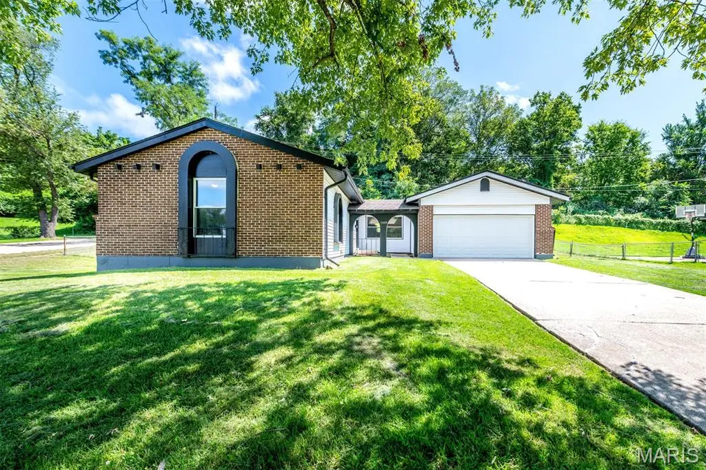 11488 Prentice Drive, Florissant, MO 63033 - #1