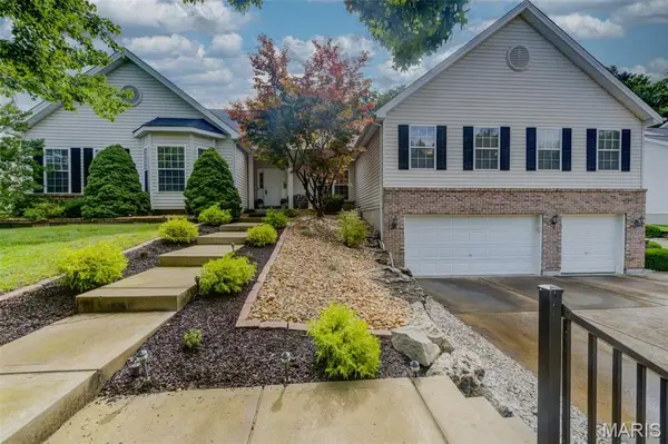 208 Churchill Downs Court, Fenton, MO 63026