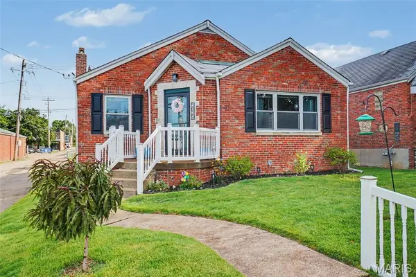 5829 Oleatha Avenue, St Louis, MO 63139