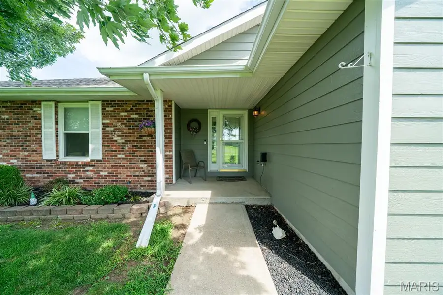5111 E Flamingo Drive, Hallsville, MO 65255 - #2