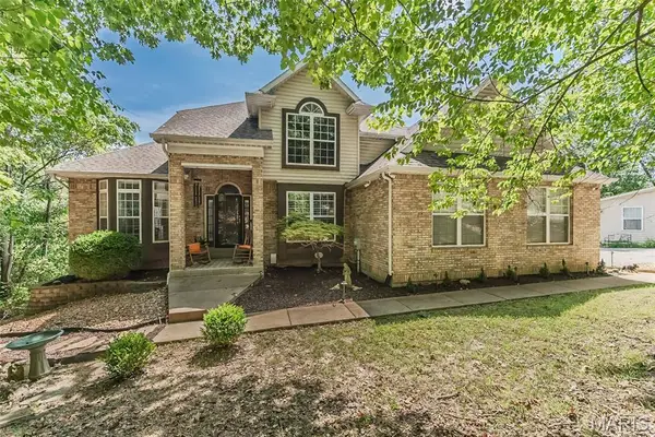 756 Heatherstone Drive, High Ridge, MO 63049