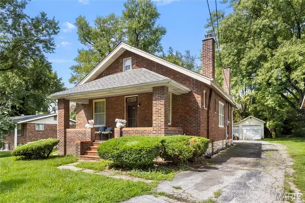 9825 Ventura Drive, St Louis, MO 63136