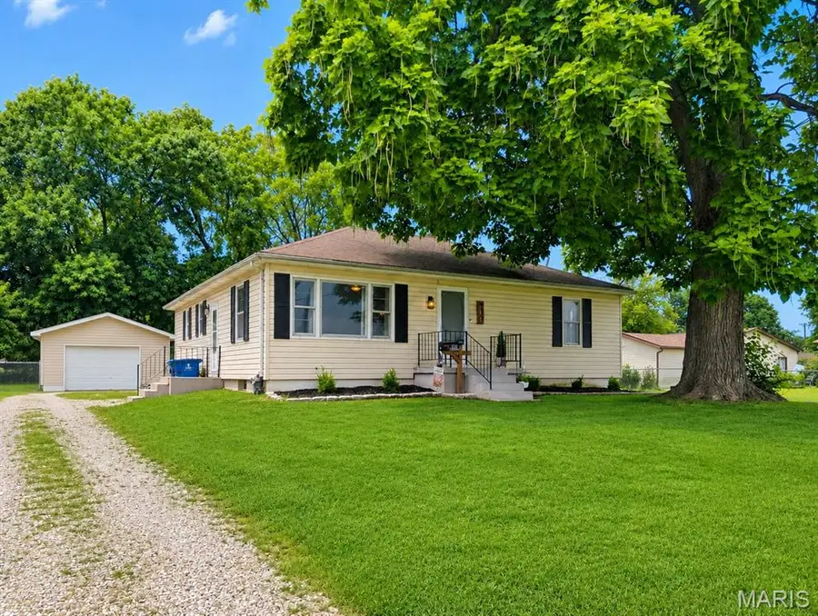 4131 Old Alton Road, Granite City, IL 62040 - #2