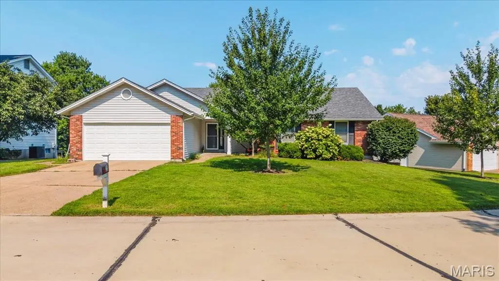 25 Park Place, Saint Peters, MO 63376 - #1