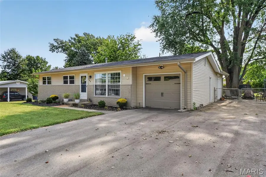 106 Paula Drive, Saint Charles, MO 63301 - #2