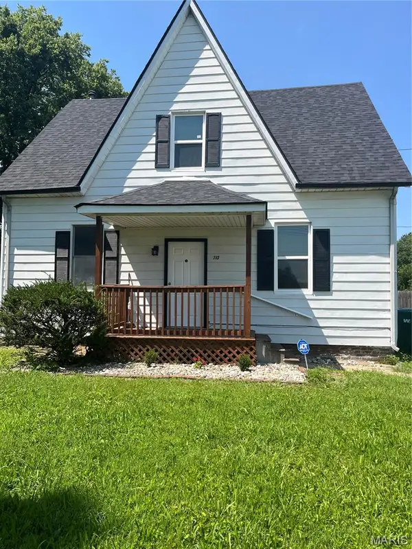 713 Hartman Lane, O'Fallon, IL 62269