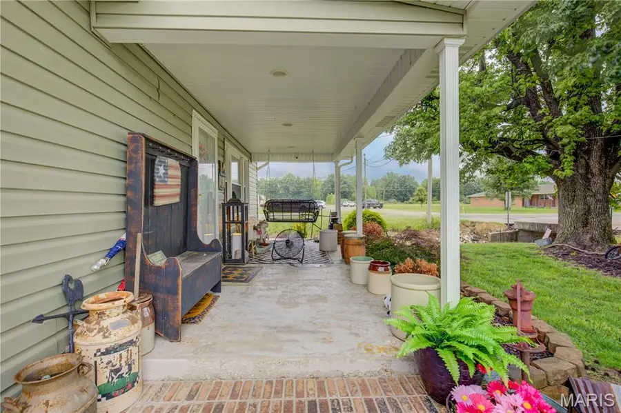 302 Cooper Street, Dexter, MO 63841 - #3