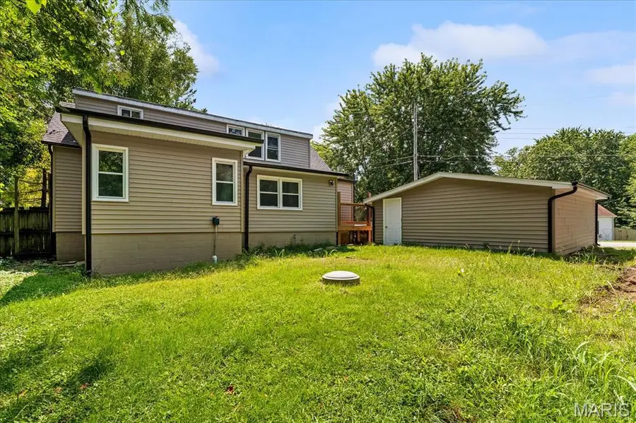 9785 Ridge Heights Road, Fairview Heights, IL 62208 - #3