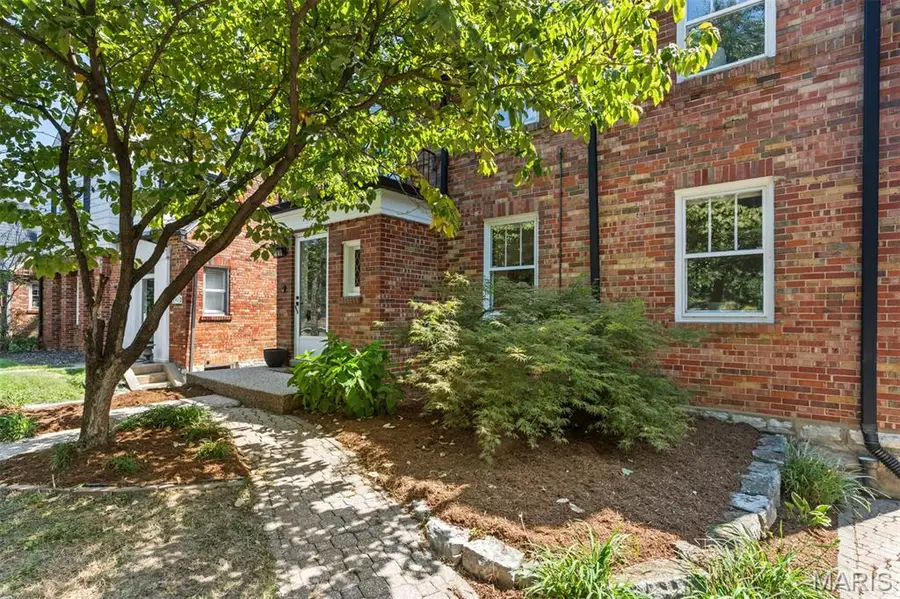 7418 Stanford Avenue, Saint Louis, MO 63130 - #2