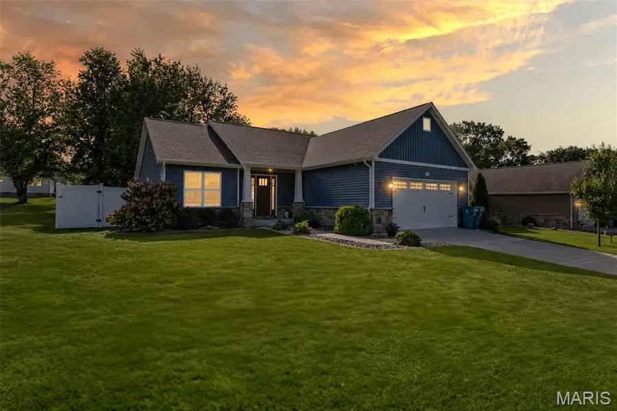 105 Red Pine Court, Collinsville, IL 62234 - #2