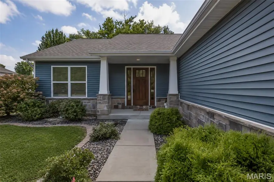 105 Red Pine Court, Collinsville, IL 62234 - #3