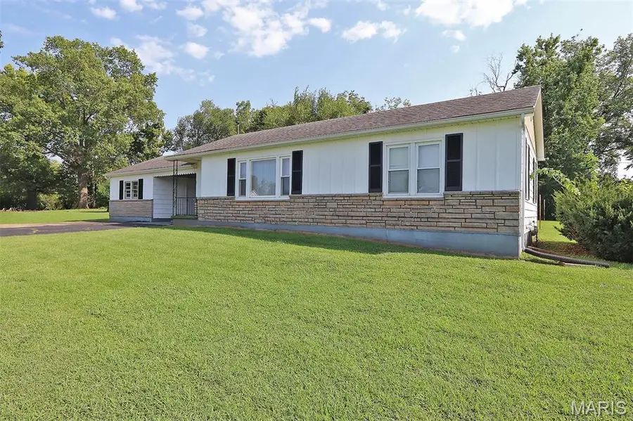302 Fairview Lane, Desloge, MO 63601 - #2