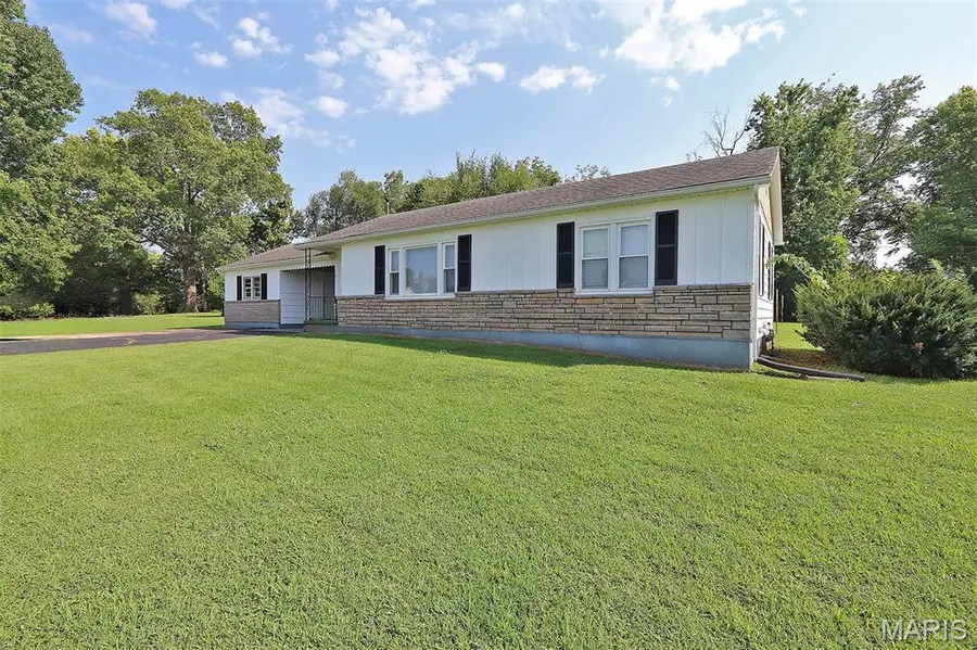 302 Fairview Lane, Desloge, MO 63601 - #3