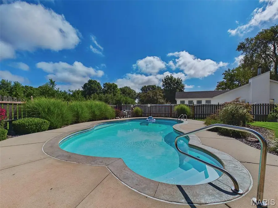 302 E Lake Drive, Edwardsville, IL 62025 - #3