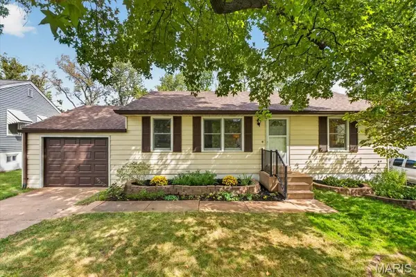 10819 Lawnbrook Drive, Unincorporated, MO 63123