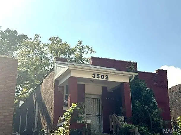 3502 Cora Avenue, Saint Louis, MO 63115 - #2