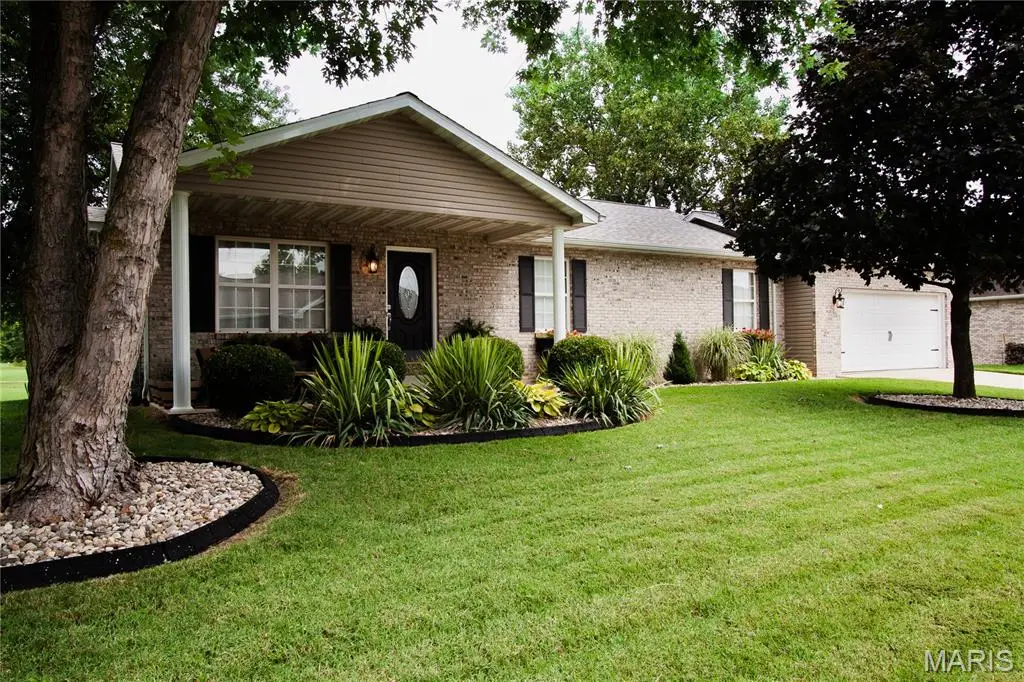 80 Raes Creek Drive, Granite City, IL 62040 - #1