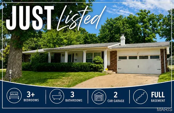 4913 Chateau Drive, Godfrey, IL 62035