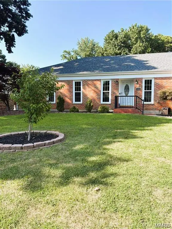5849 Oak Branch Drive, Saint Louis, MO 63128 - #3