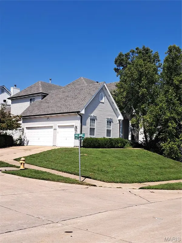 14001 Eagle Manor Court, Chesterfield, MO 63017