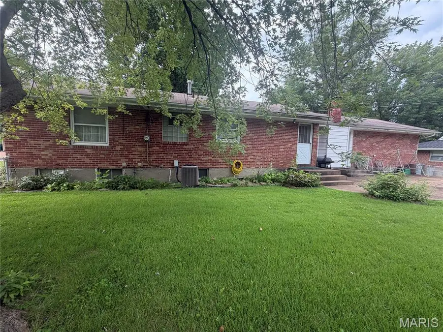 19 Forest Home Court, Saint Louis, MO 63137 - #2