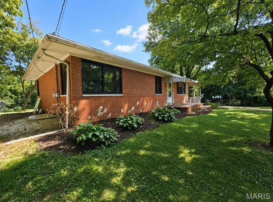 524 Pearl Street, Godfrey, IL 62035 - #3