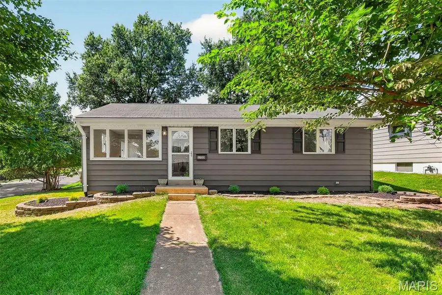2701 Sibley Street, Saint Charles, MO 63301 - #3