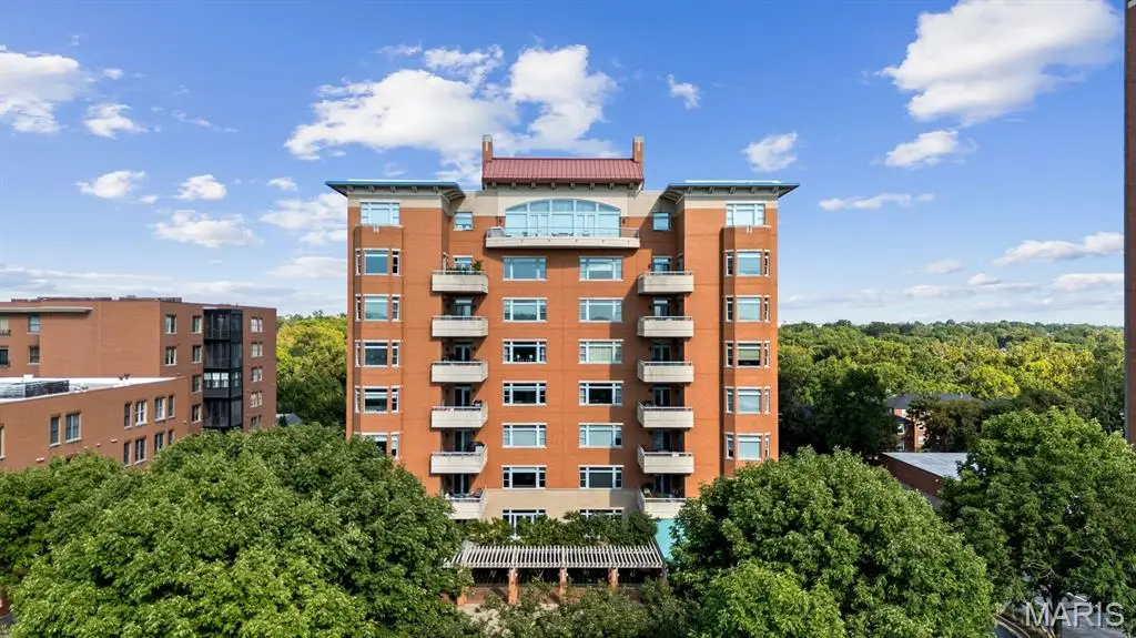 800 S Hanley Road #2B, Clayton, MO 63105 - #1