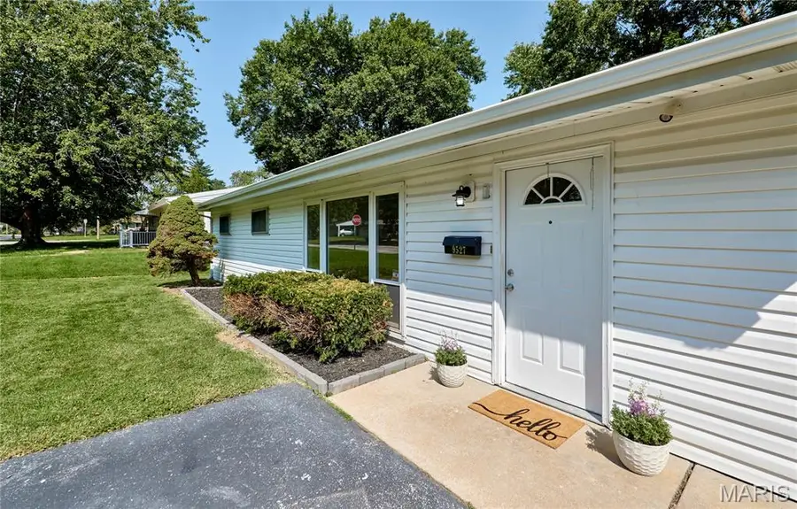 9527 Margo Ann Lane, Saint Louis, MO 63134 - #2