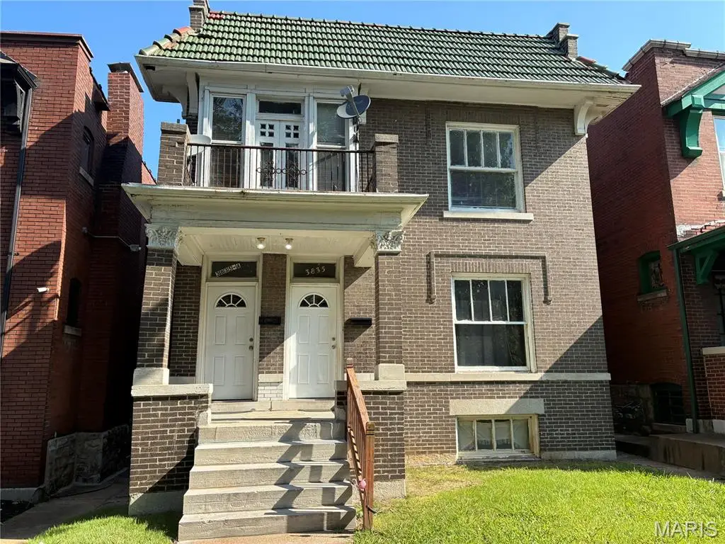 3835 Shaw Boulevard, Saint Louis, MO 63110 - #1