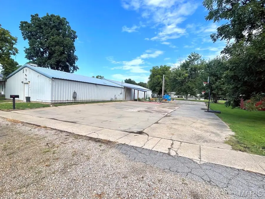 810 & 812 W Oak, Dexter, MO 63841 - #2