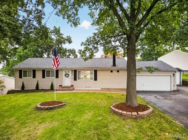 101 E Donaldson Drive, St Louis, MO 63129