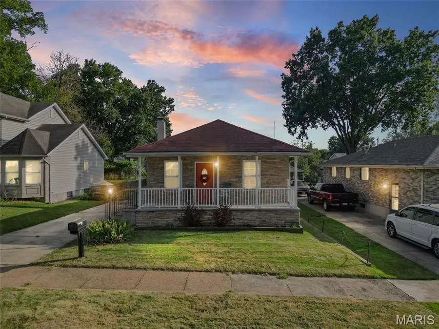 7118 Lindenwood Place, Saint Louis, MO 63109 - #2