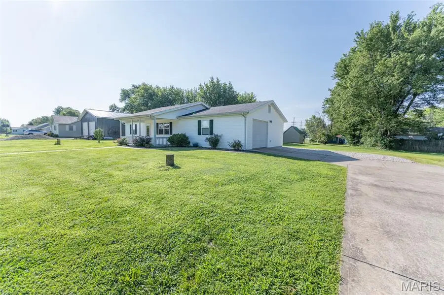 406 E Trades Drive, Belle, MO 65013 - #3