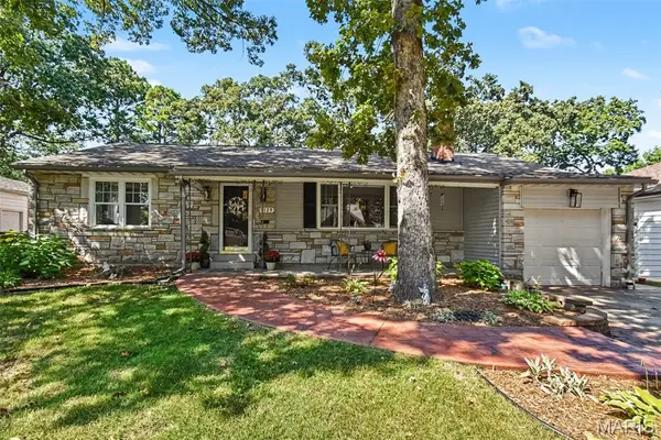 1129 Cheshire Lane, St Louis, MO 63119