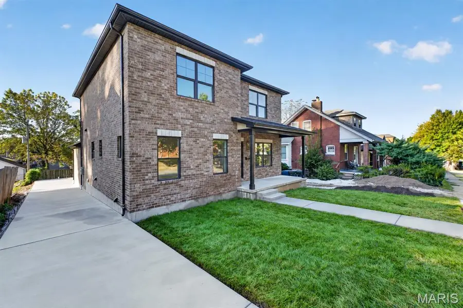 7728 Snowden Avenue, Richmond Heights, MO 63117 - #2