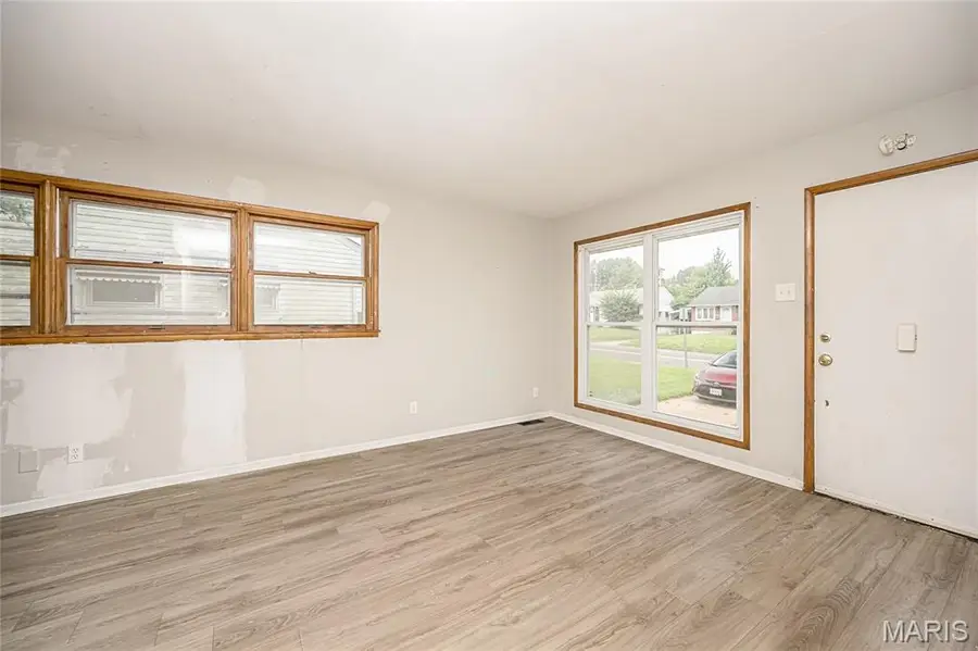 436 Shepley Drive, Saint Louis, MO 63137 - #3