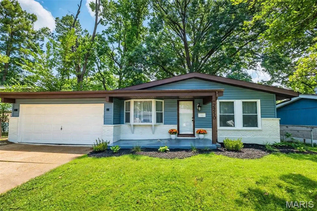2250 Gadbury Drive, Saint Ferdinand, MO 63136 - #1