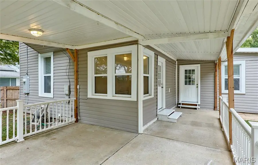 225 Houston Street, Saint Charles, MO 63301 - #3