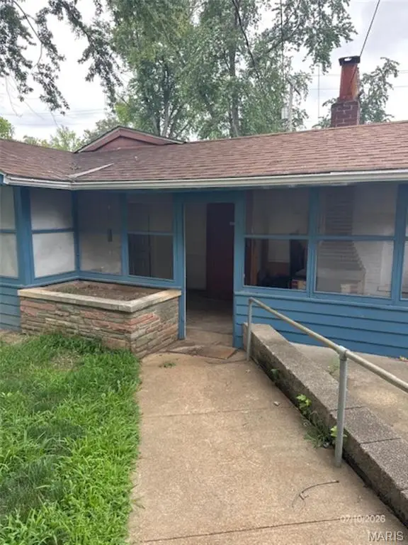 413 Wabash Avenue, Belleville, IL 62220 - #2