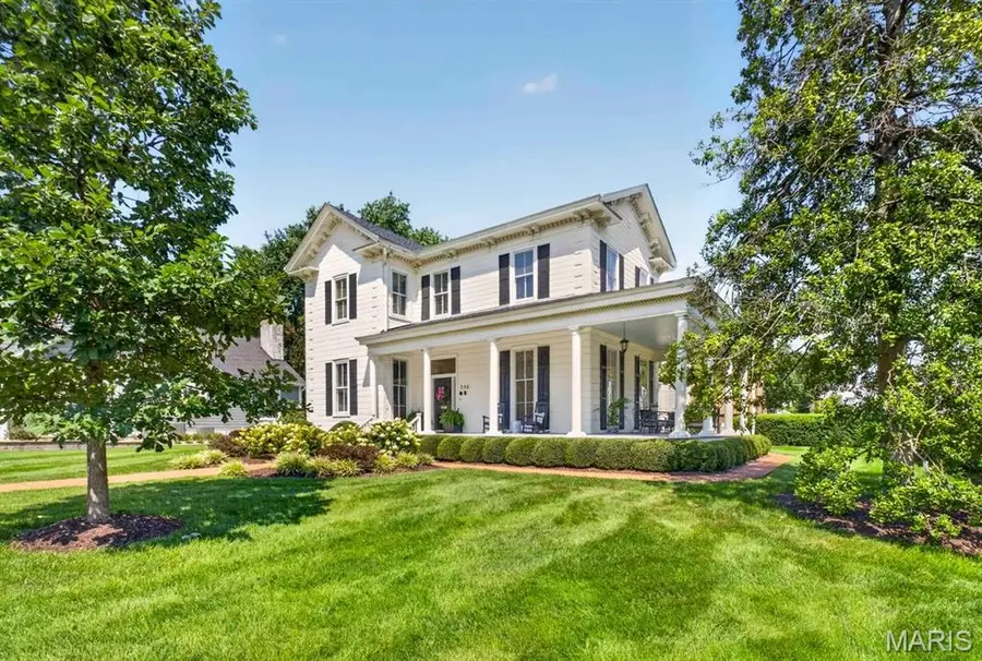 235 E Jefferson Avenue, Kirkwood, MO 63122 - #3