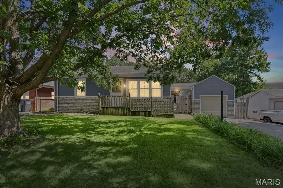 1137 Pine Drive, Belleville, IL 62220 - #2