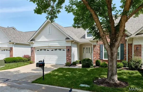 675 Stonebrook Court, Chesterfield, MO 63005