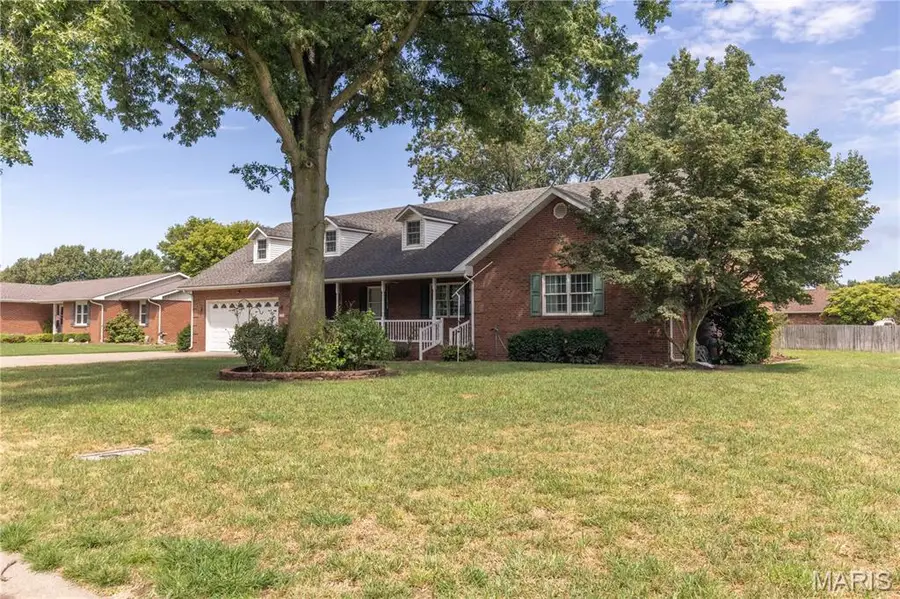 210 Holmes Drive, Sikeston, MO 63801 - #2