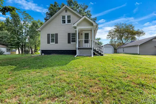 335 S Spencer Street, Bethalto, IL 62010