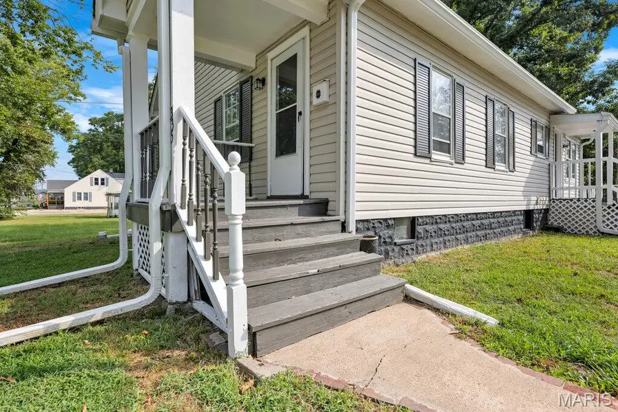 335 S Spencer Street, Bethalto, IL 62010 - #2